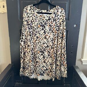 Lularoe Nora boat-neck too. Super soft!